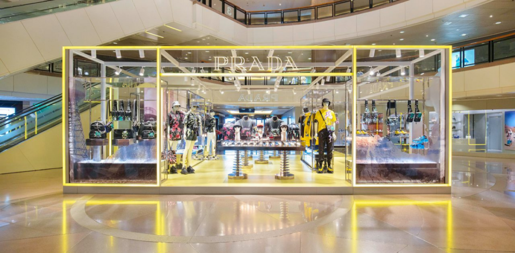 Pop-up store by prada